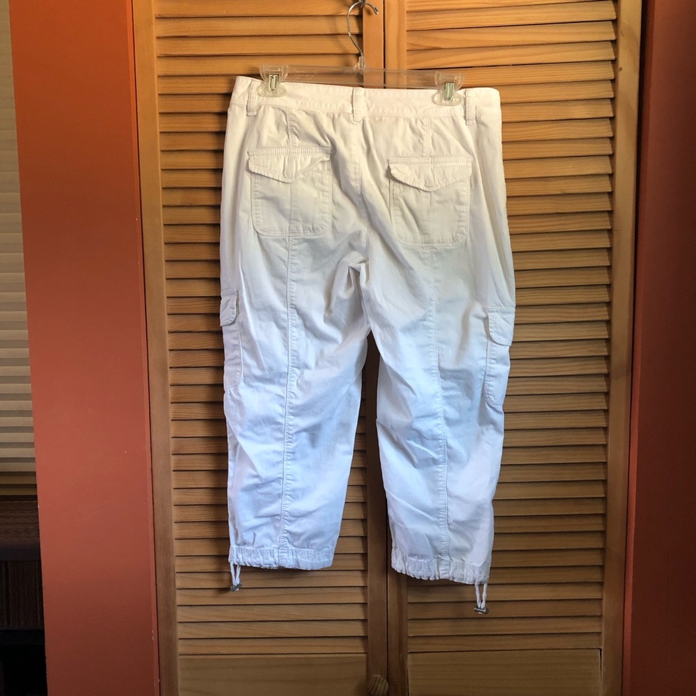 Cropped Cargo Pants - Picture 2 of 4